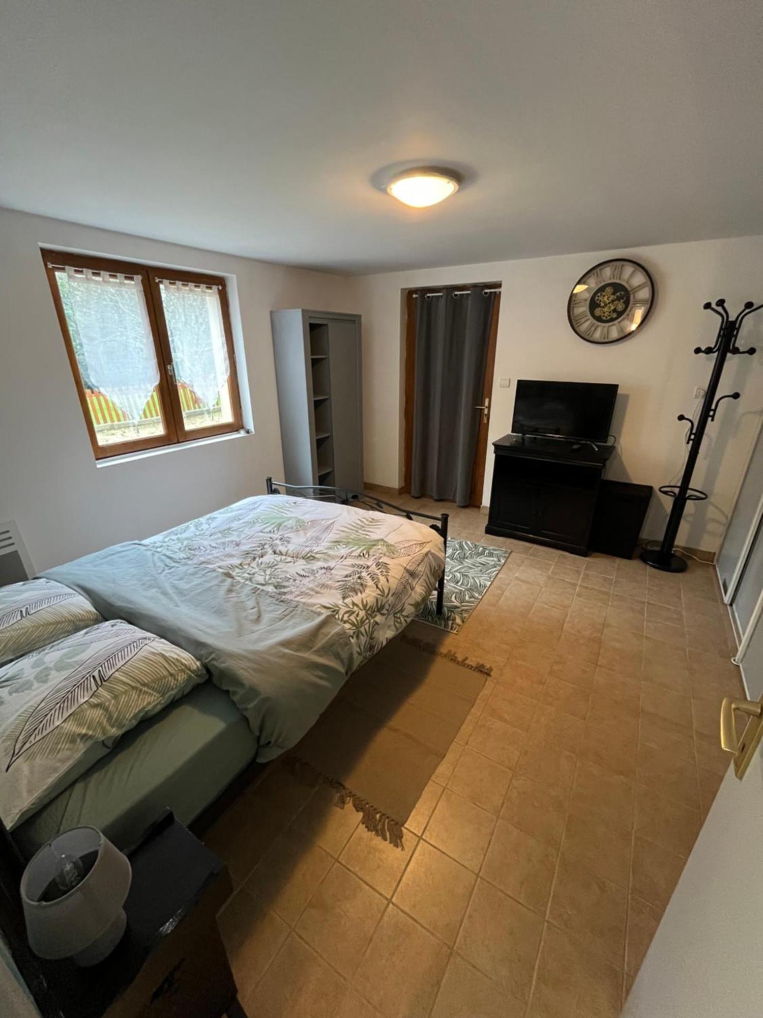 Logement Paisible En Bord De Vienne Bonneuil-Matours Εξωτερικό φωτογραφία